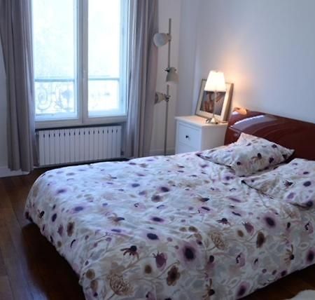 Apartamento Eiffel Edge Escape 30 M From Eiffel Tower París Exterior foto