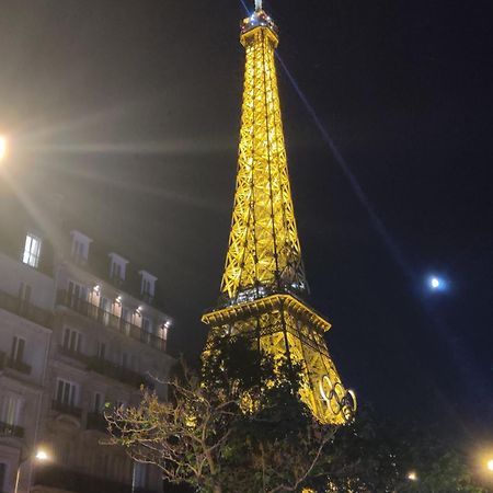 Apartamento Eiffel Edge Escape 30 M From Eiffel Tower París Exterior foto